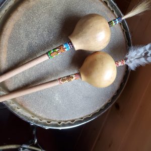 Peyote ratel met parels -deel van steel bewerkt-